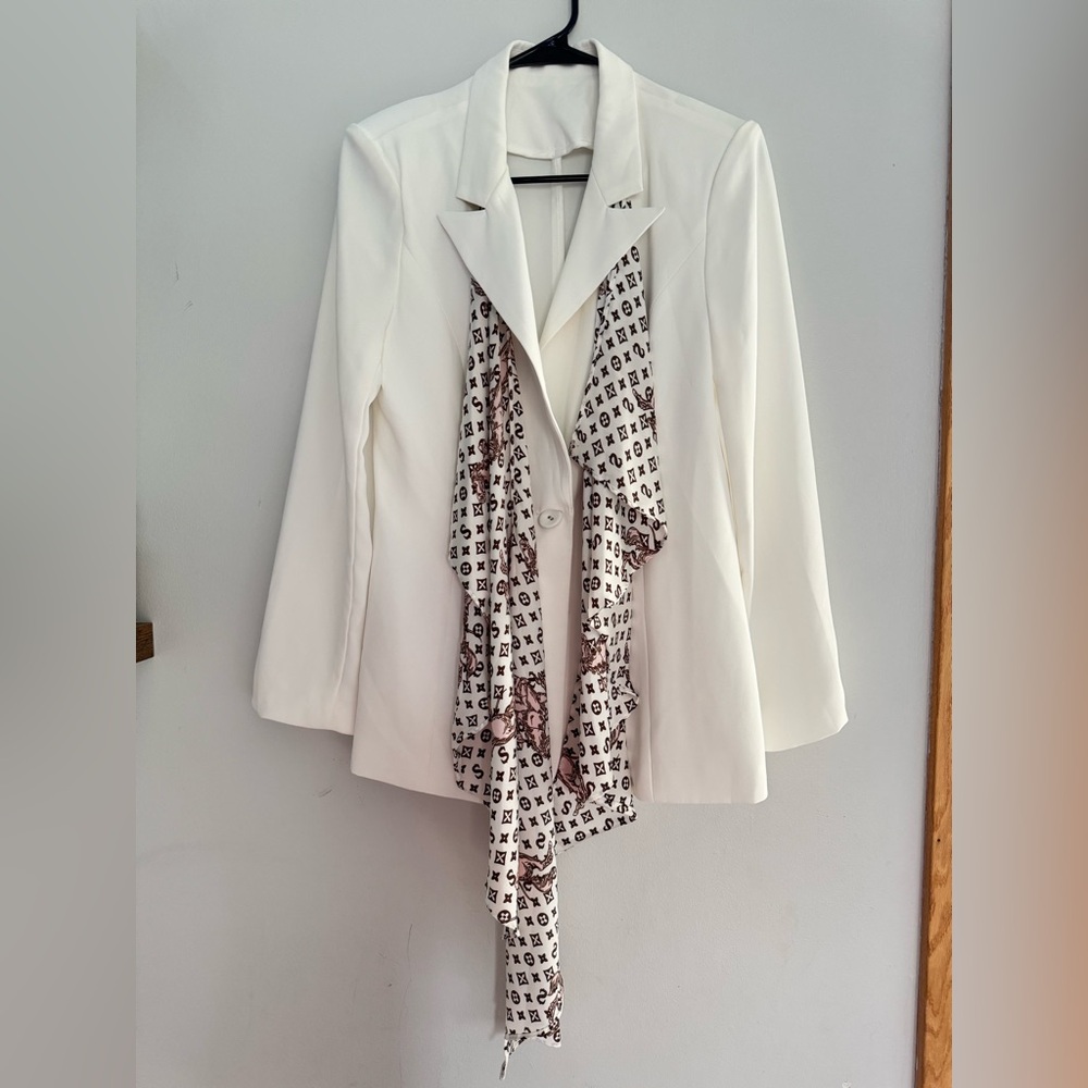 Elegant White Women's Blazer